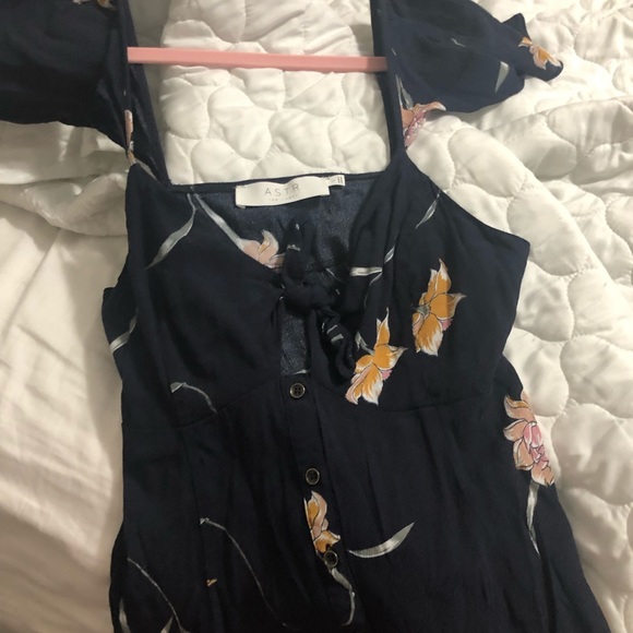 Astr top - Picture 2 of 2